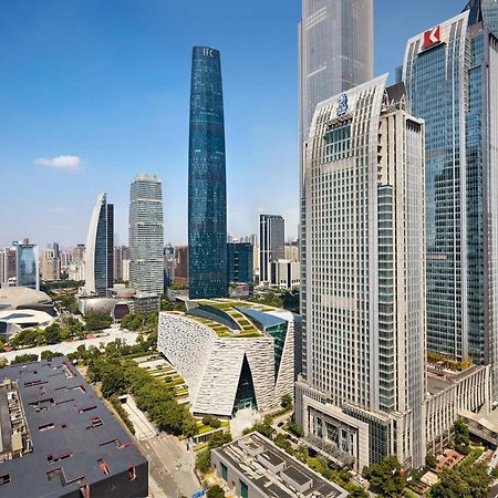 The Ritz-Carlton, Guangzhou Hotell Exteriör bild